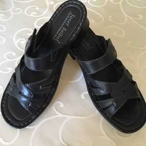 Black sandal - Velcro closure,  Block heel NWOT